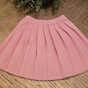 Pink Pleated Skirt Size 4T Very Stetchy